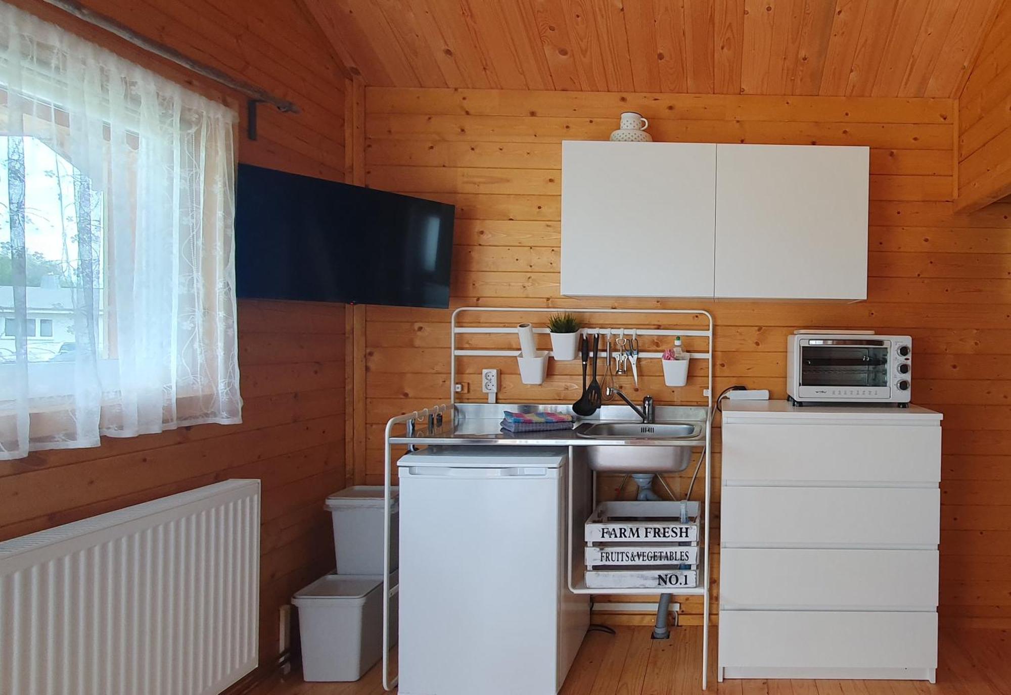 Peenehof Koeppen - Ferienwohnungen & Schlaffaesser Jordenstorf Extérieur photo